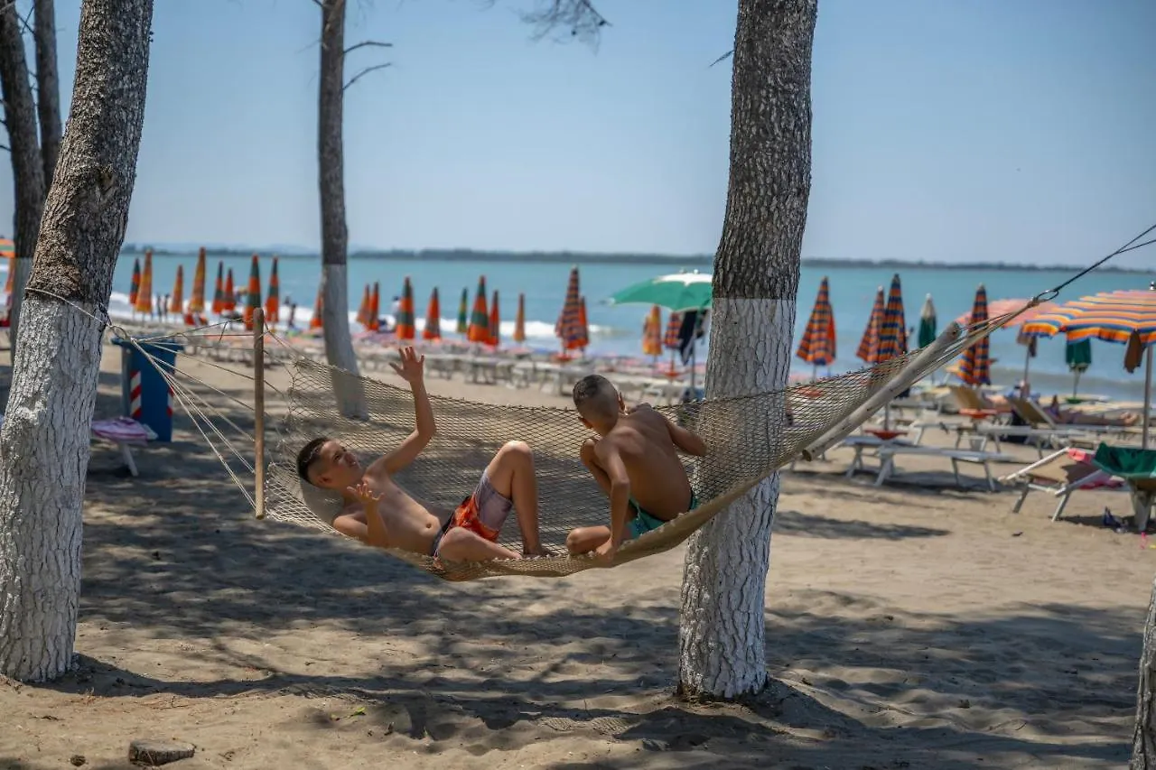 Frojd Kune Resort & Beach Hotel Shëngjin