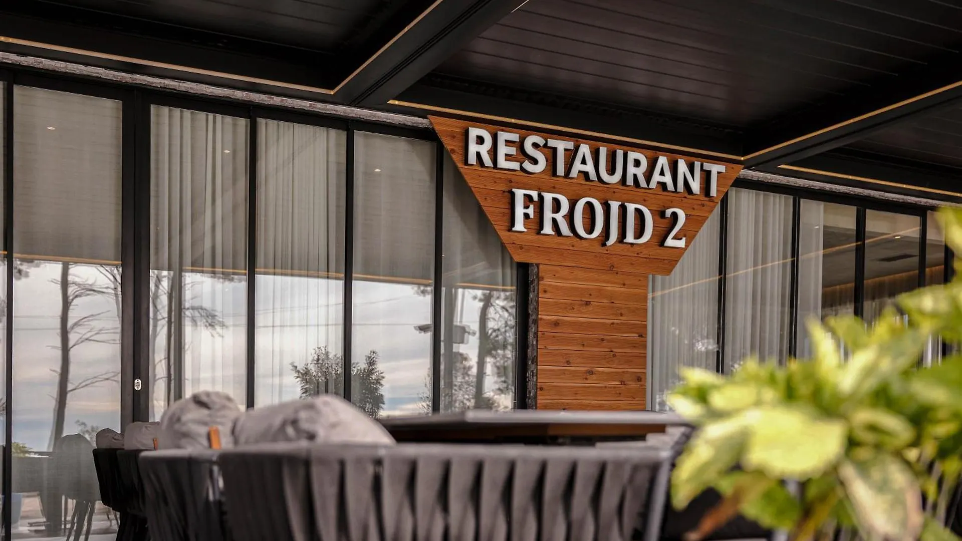 Frojd Kune Resort & Beach Hotel Shëngjin